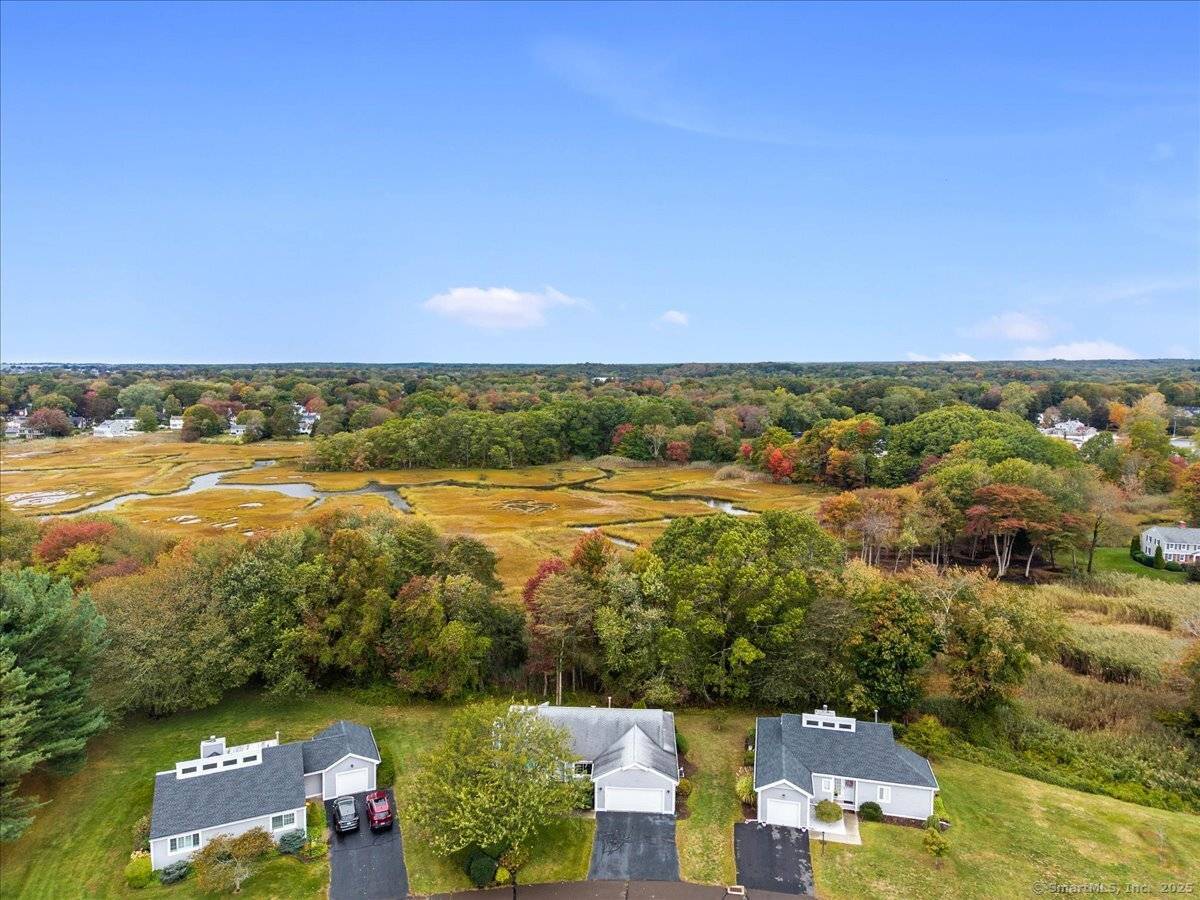 WOW WOW WOW A free standing ranch condo with 3 BEDROOMS and VIEWS OF THE MARSH !