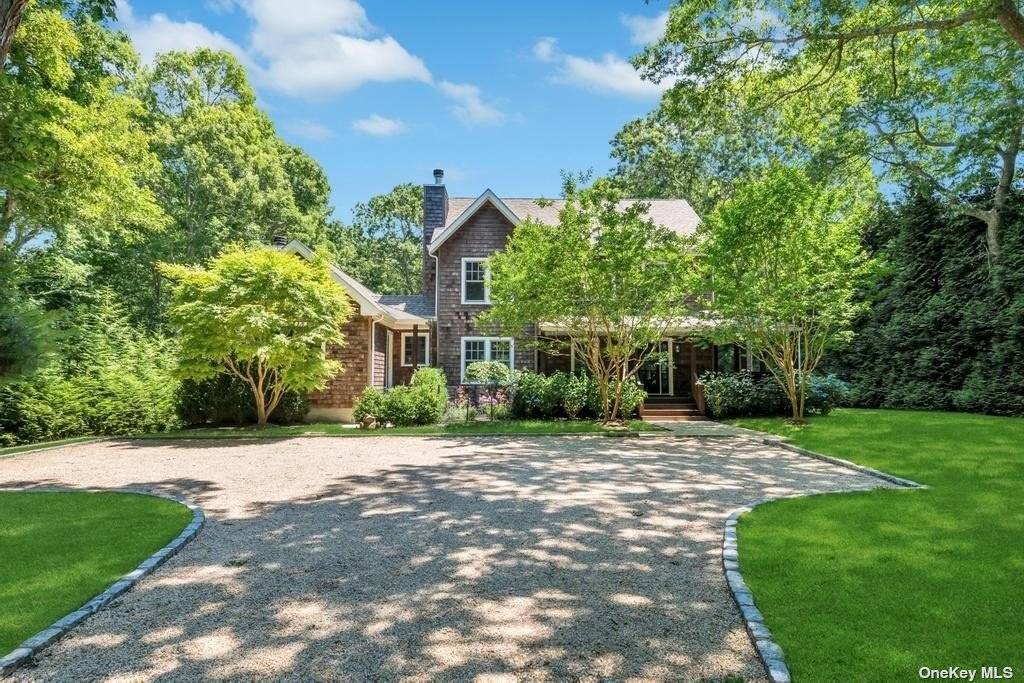 Welcome home to your exclusive Hamptons retreat !