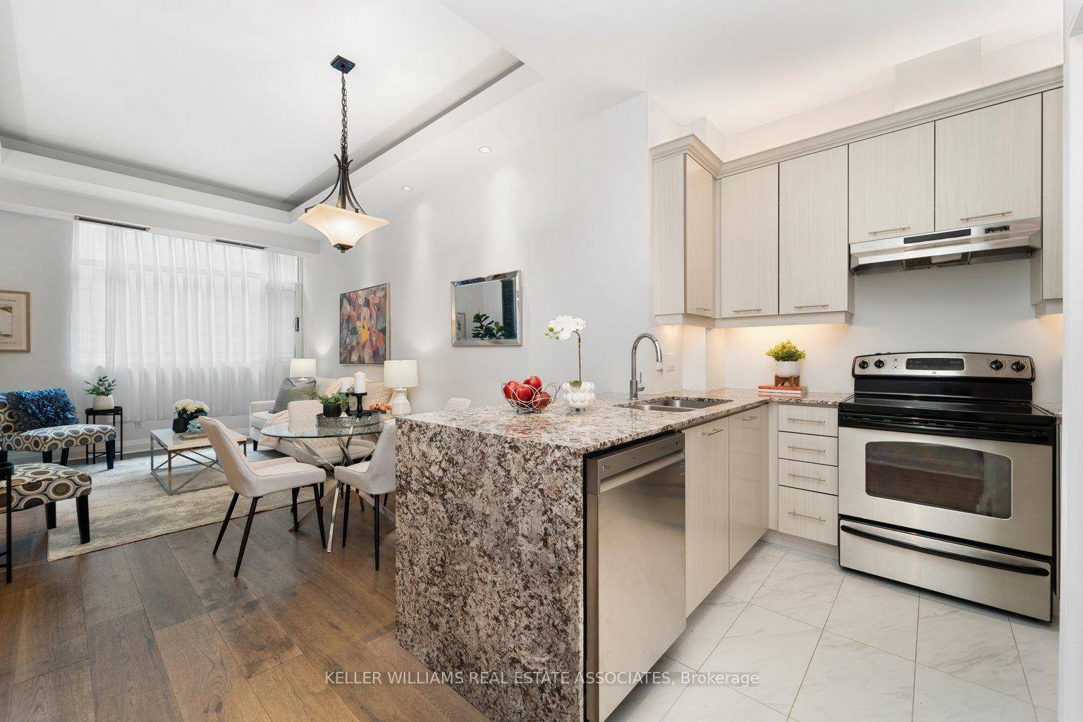 ONE YEAR MAINTENANCE FEES PAID Welcome to 8 Wellesley Street East, a unique boutique condo in downtown Toronto with a blend of modern design and city convenience.
