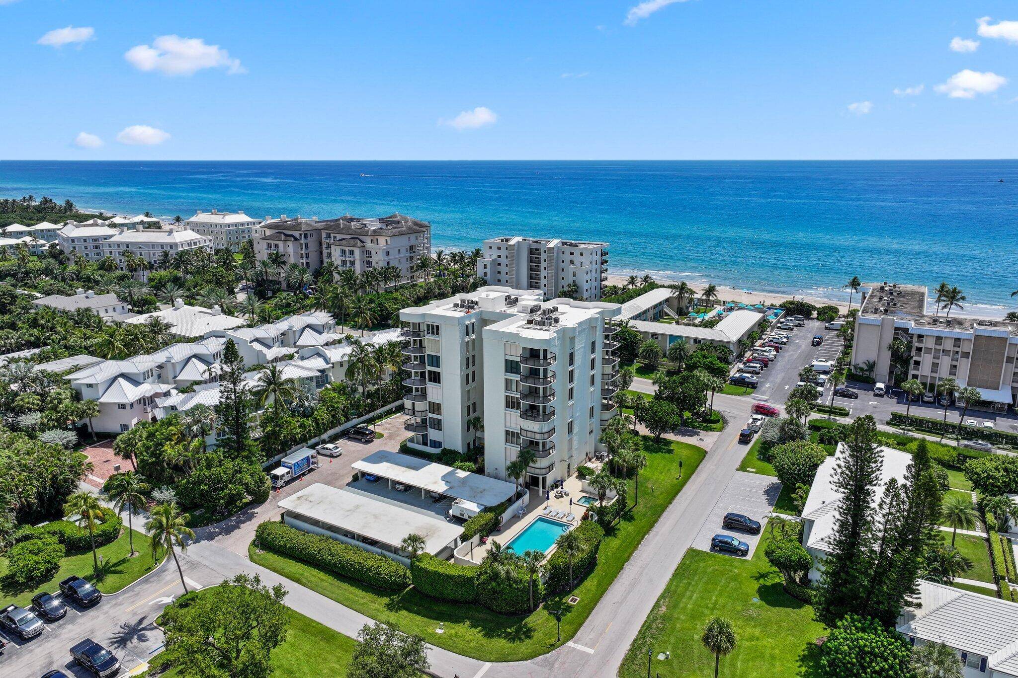 Renovated with no expense spared, this exquisite custom residence curated by architect Gary Stofft combines timeless design, bespoke materials, fine craftsmanship and gallery worthy artistry.