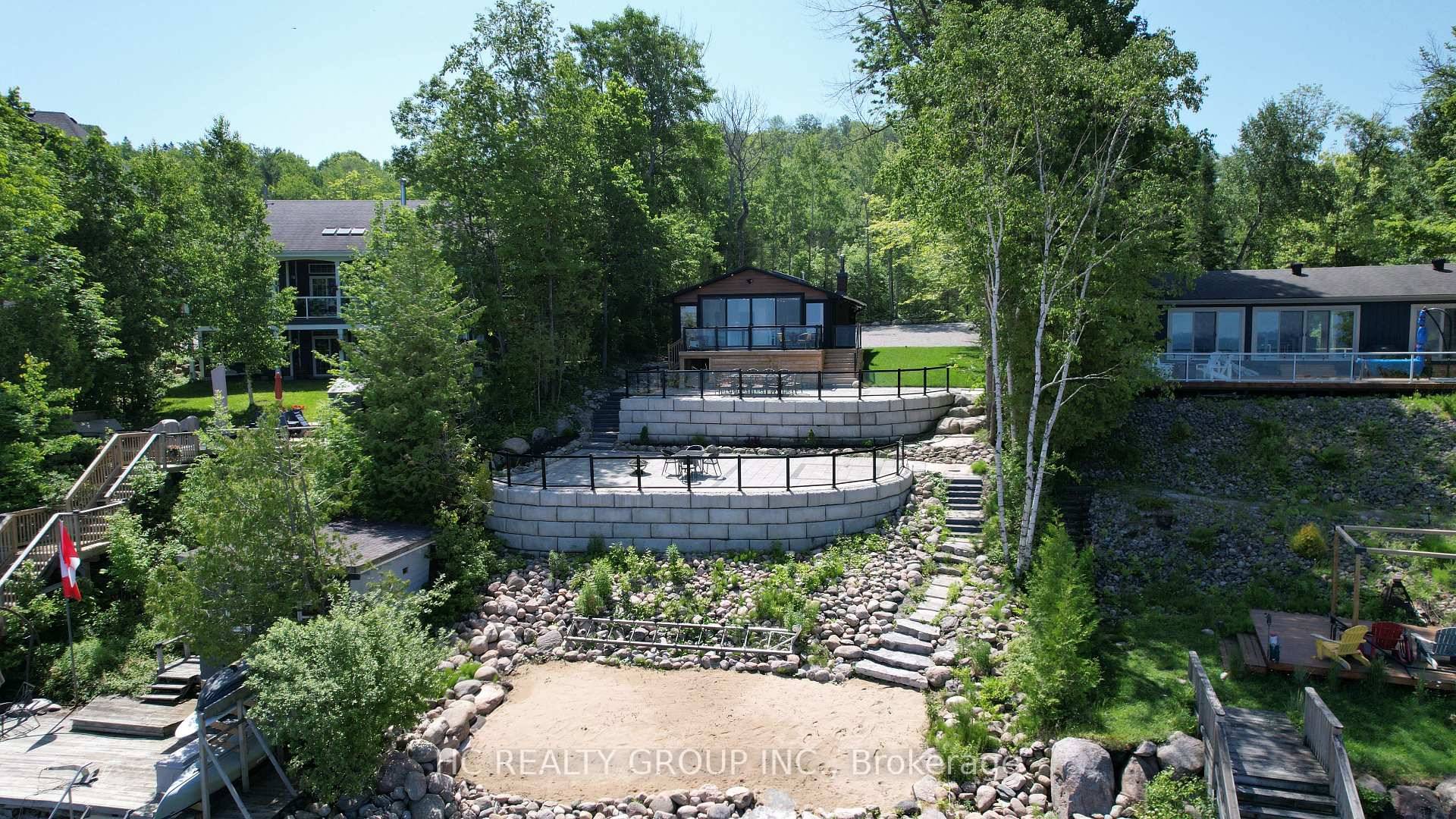 A scarce opportunity to own a crystal clear waterfront all year round property ; the surroundings were all multi million dollar houses.