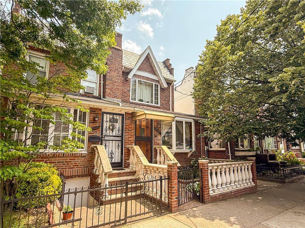 Located near the Shore Road Promenade and NYC Ferry, this tastefully renovated semi detached home offers approximately 1, 900 square feet of interior space across three levels.