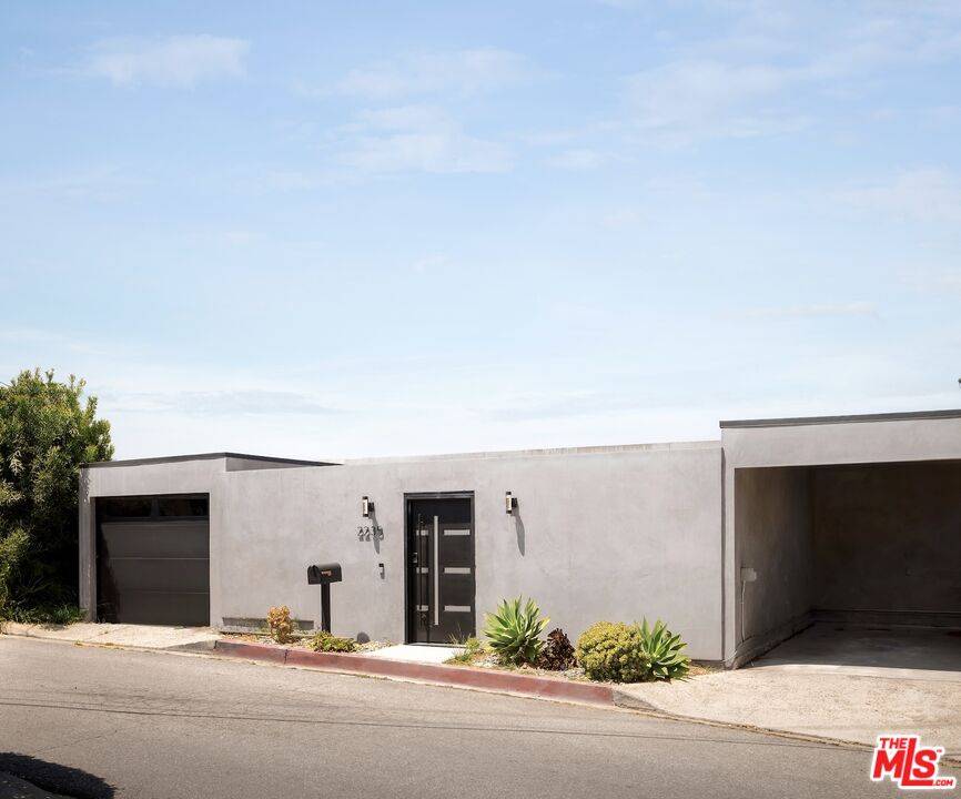 2235   Gloaming Way 2BR Beverly Hills Post Office | B.H.P.O. La