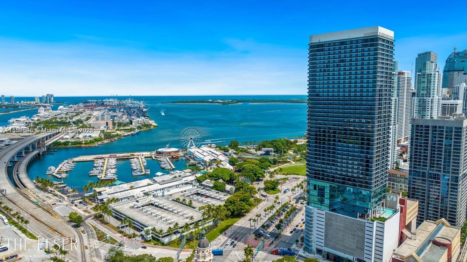 Enjoy the captivating views of the Biscayne Bay overlooking the stunning Miami Downtown skyline.