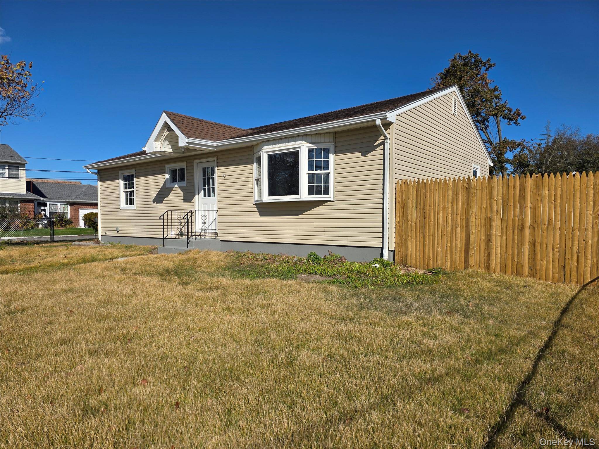 Newly renovated house. 5 rooms 3 Bedrooms 2 bathrooms with walk up attic and Full finished basement.