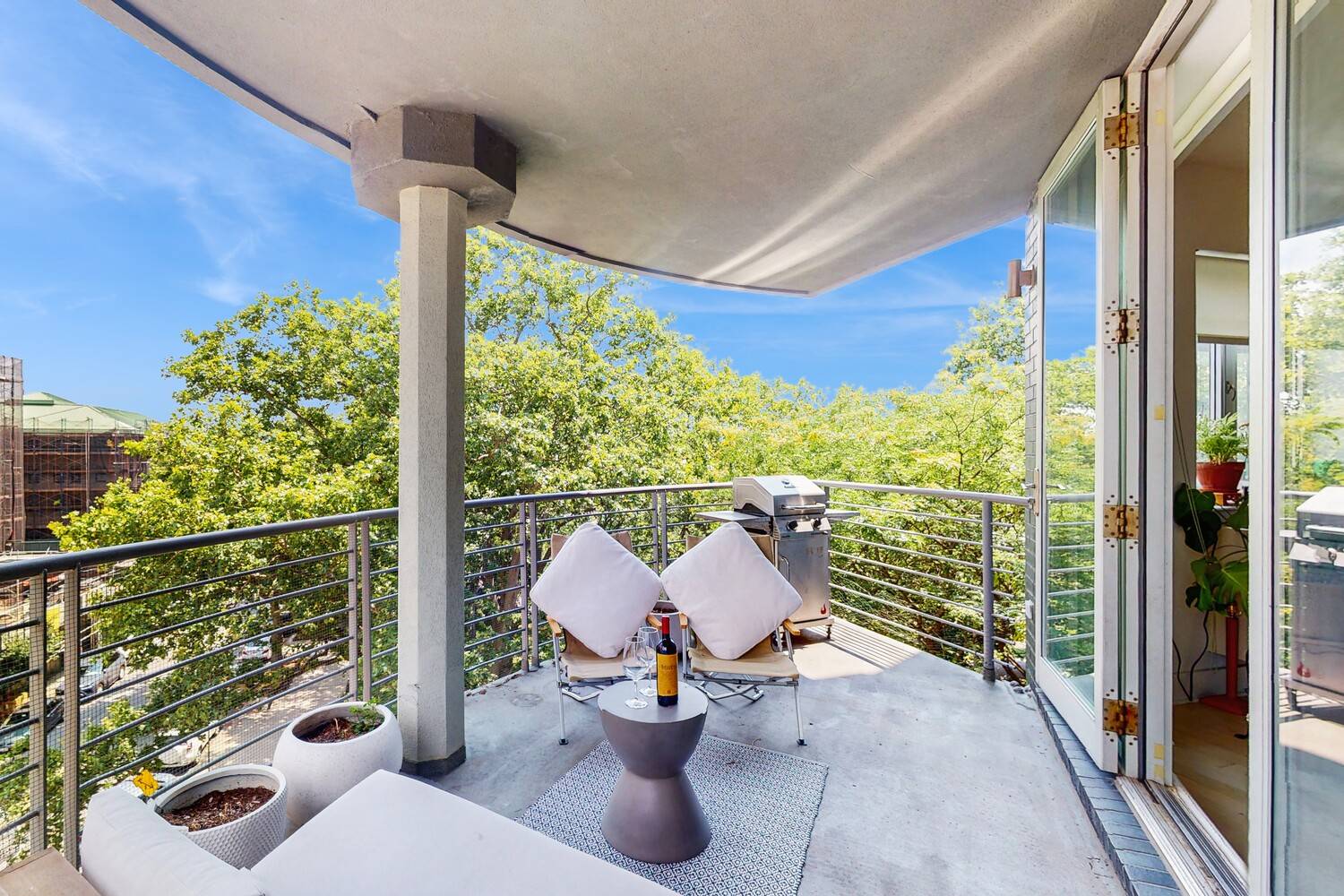 Welcome to one of the largest and most desirable 2 bedroom, 2 bathroom corner units in Olive Park a bright, spacious NorthEast facing home overlooking beautiful Cooper Park.