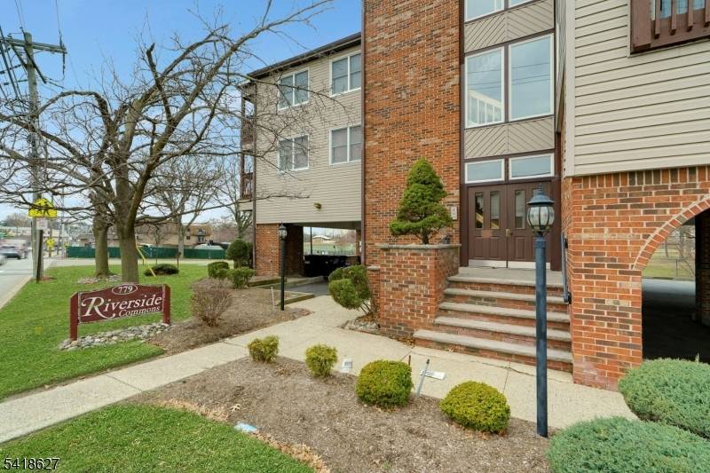 Condo on the park ! Stunning, renovated, 2 bedroom, 2 full bath end unit set against backdrops of beautiful Bergen County Park.
