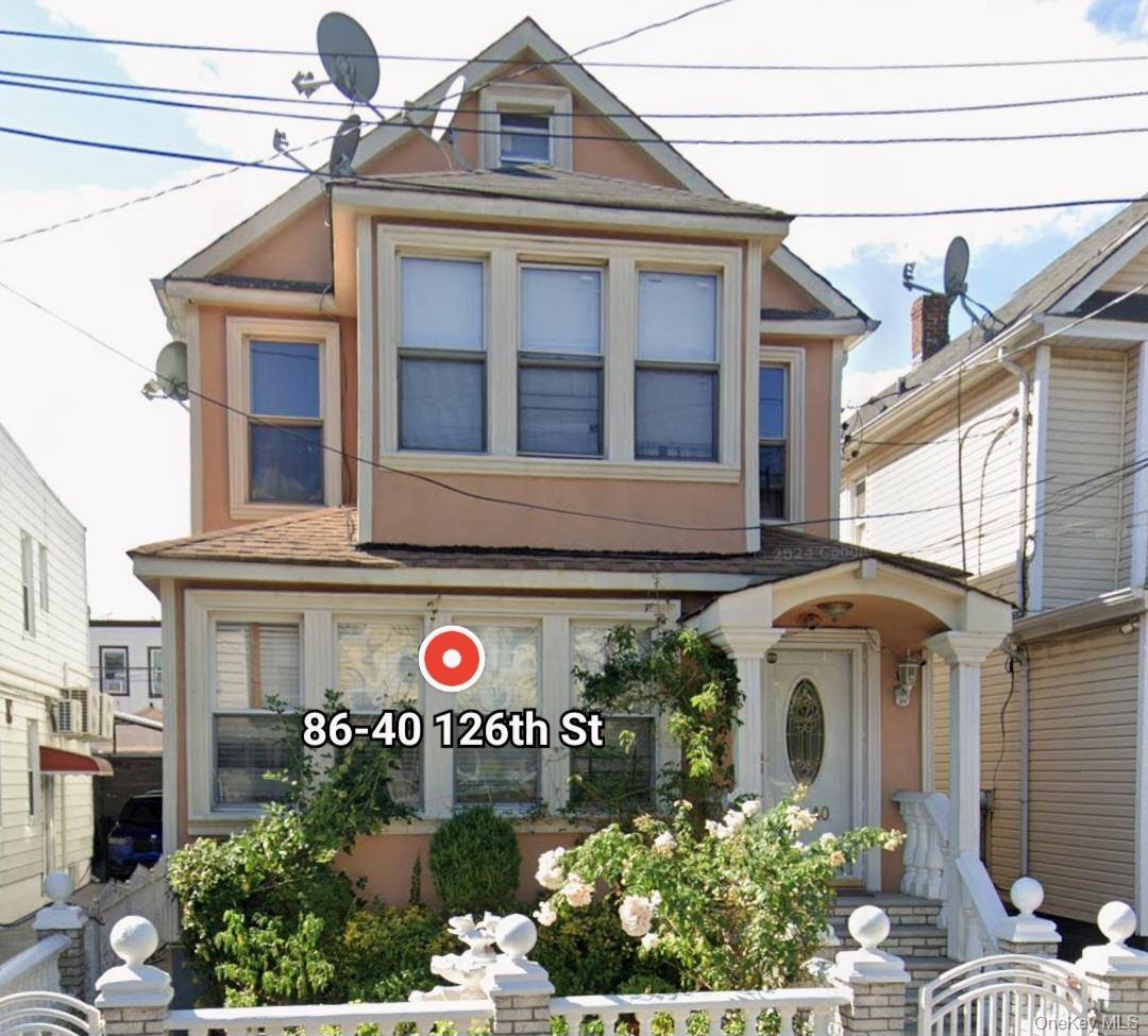 LOCATION ! ! ! ! ! This Beautiful Spacious Home is a MUST See.