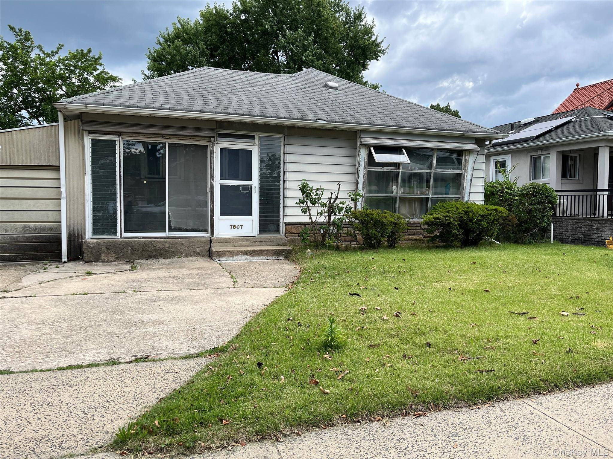 BRING YOUR BUILDERS, a 50 x 100 property in this highly sought after neighborhood, SD 26 in Floral Park, Queens, close to Union Turnpike.