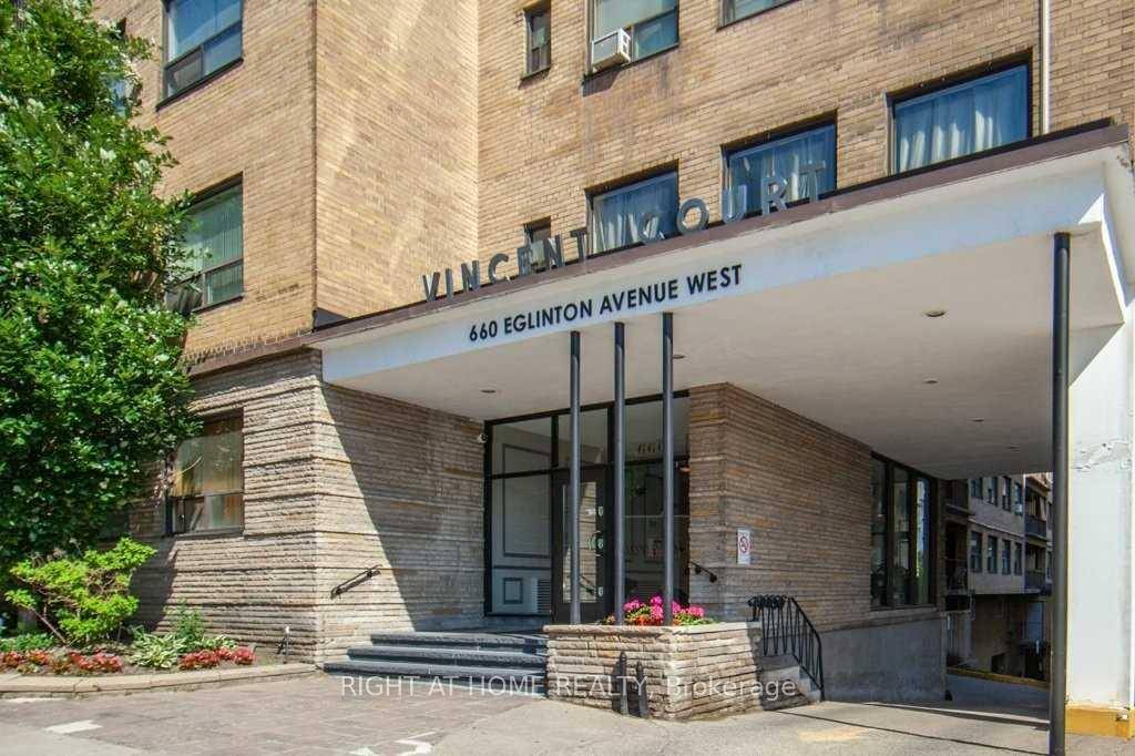 Studio Apartment with Parking in Forest Hill North.