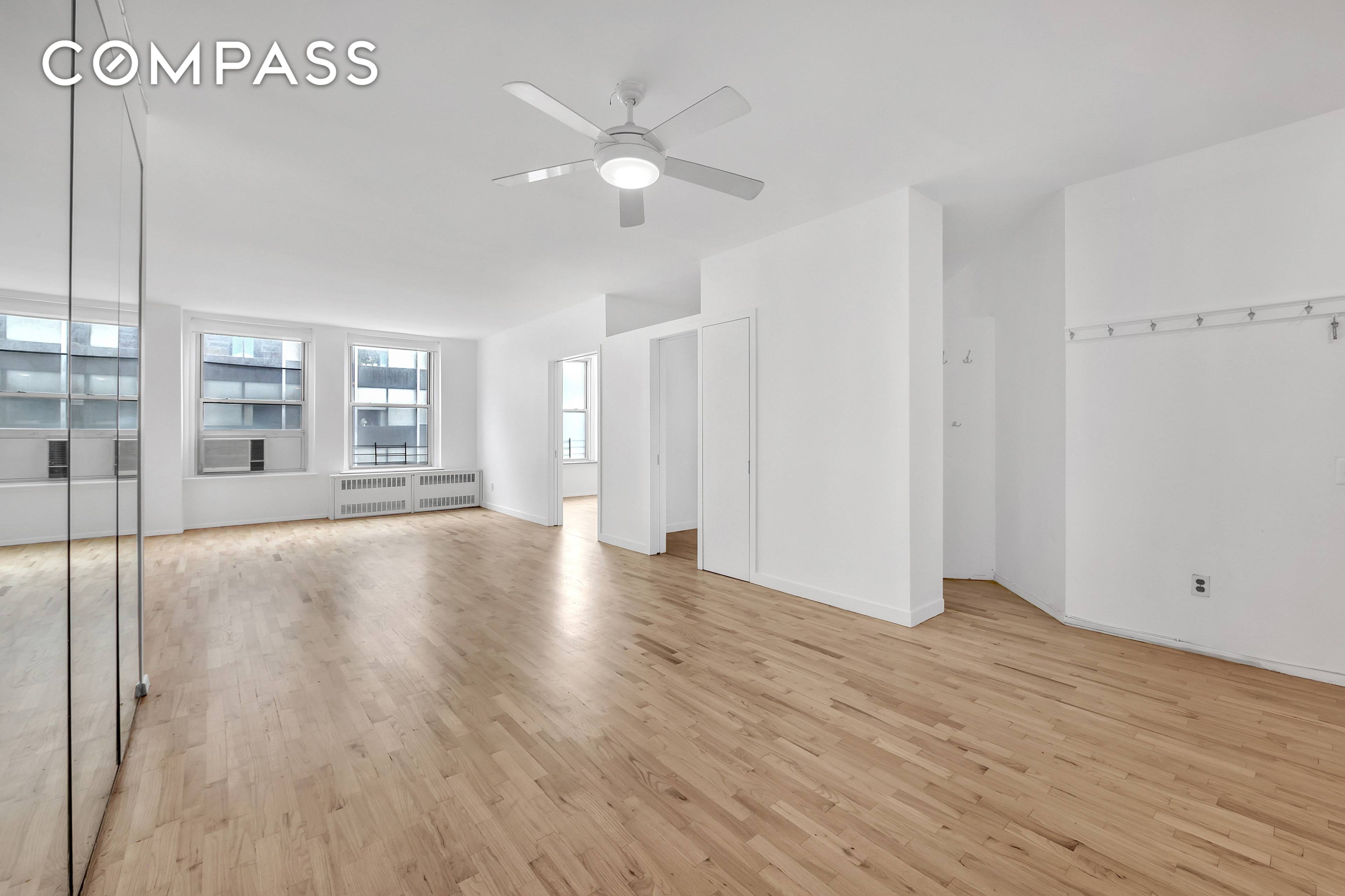 Welcome to Unit 9B at 75 Livingston Street a spacious and sun filled gem in the heart of Brooklyn Heights.