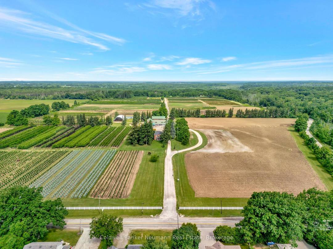 Welcome to 573 Parkside Drive !