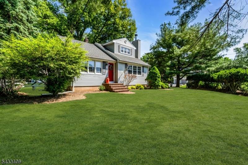 Woodlawn Ave Bridgewater Twp. New Jersey Single-Family