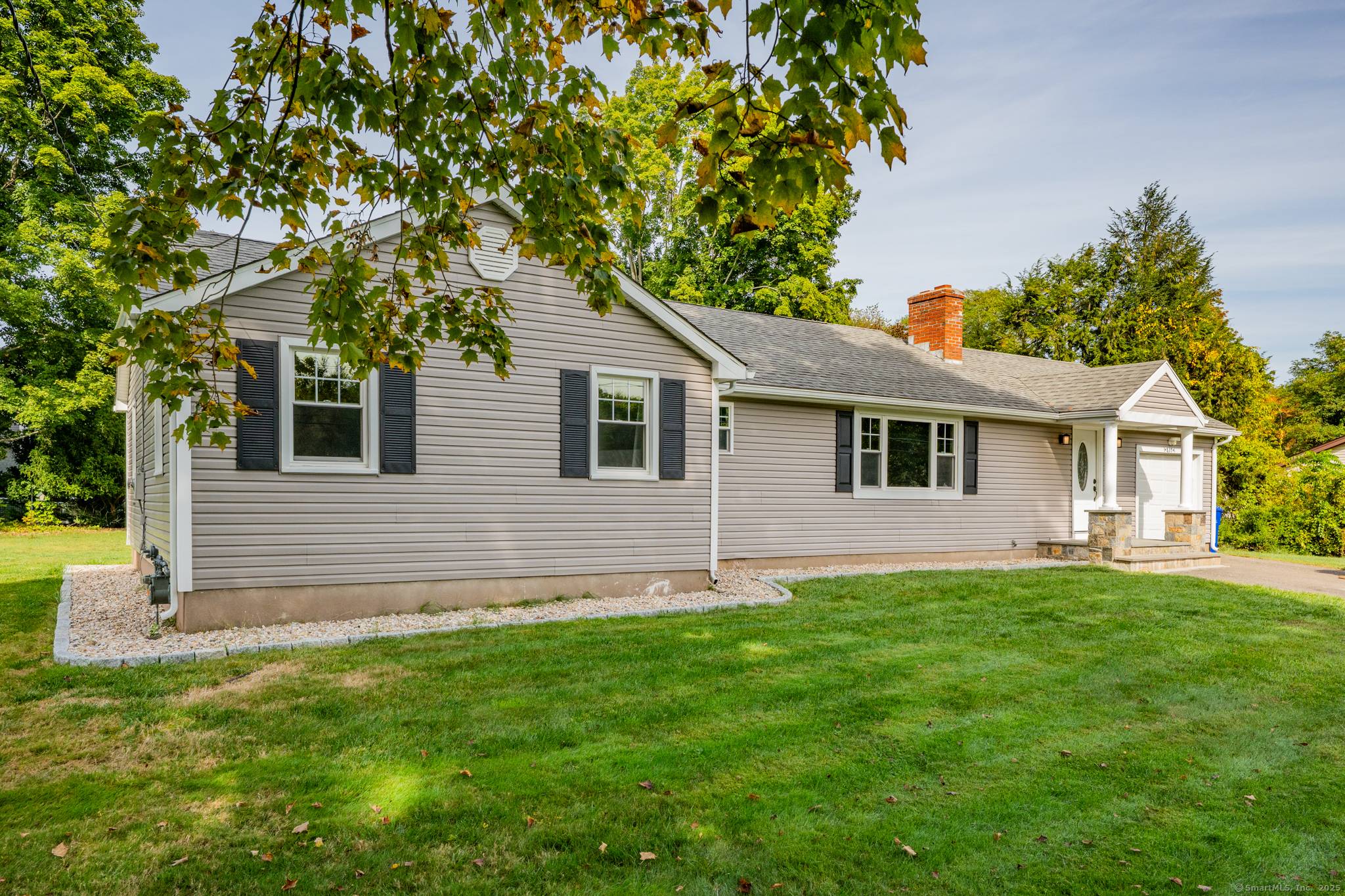 Convenient one level living with this spacious 3 bed, 2.