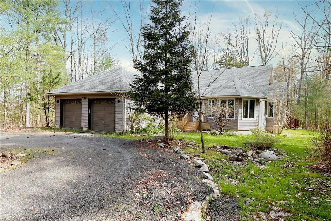 For rent in Accord, on a quiet dead end country road this charming one level house, 3 bedrooms with 2 baths full of natural light in a private setting surrounded ...