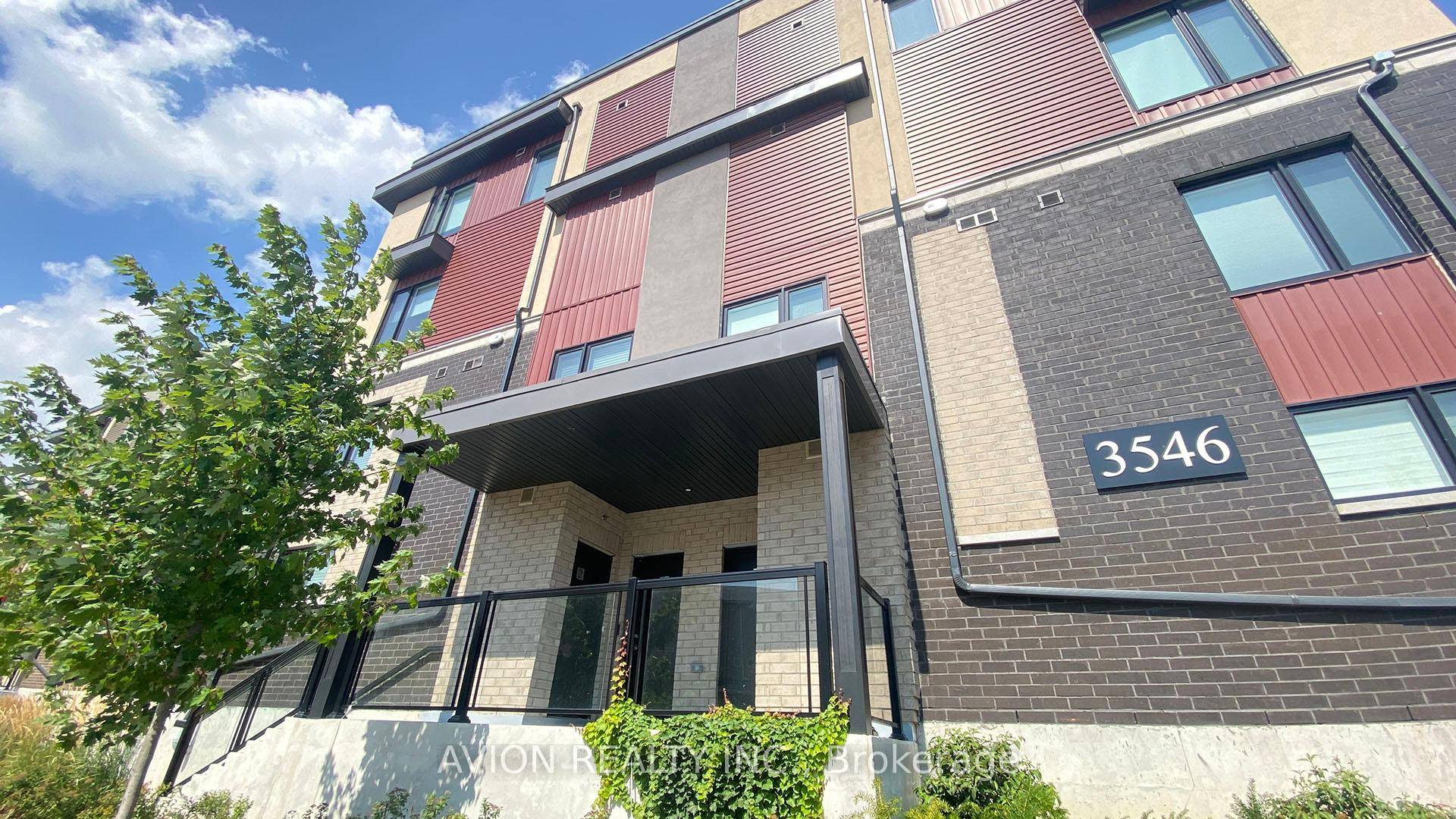 Your search stops here. luxurious living in Erin Mills, Mississauga !
