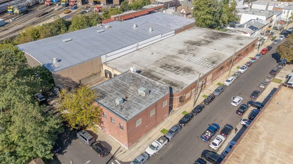 CARINIGROUP has been exclusively retained to sell this unique property 20, 000 SF of Warehouse 6, 000 SF Office Space approximately 2 Loading Docks with direct access to Warehouse space ...