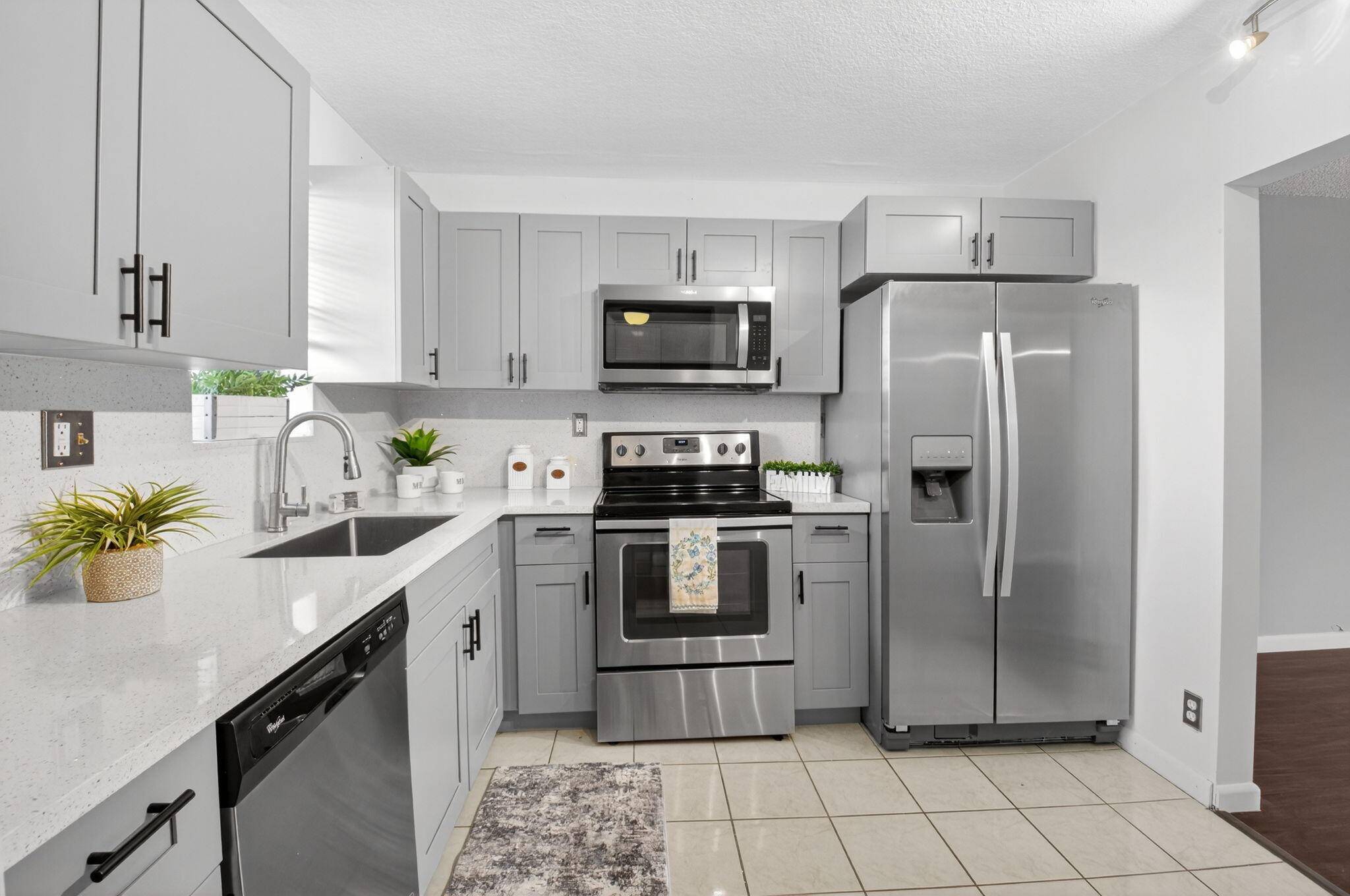 Welcome to your Boca Raton retreat !