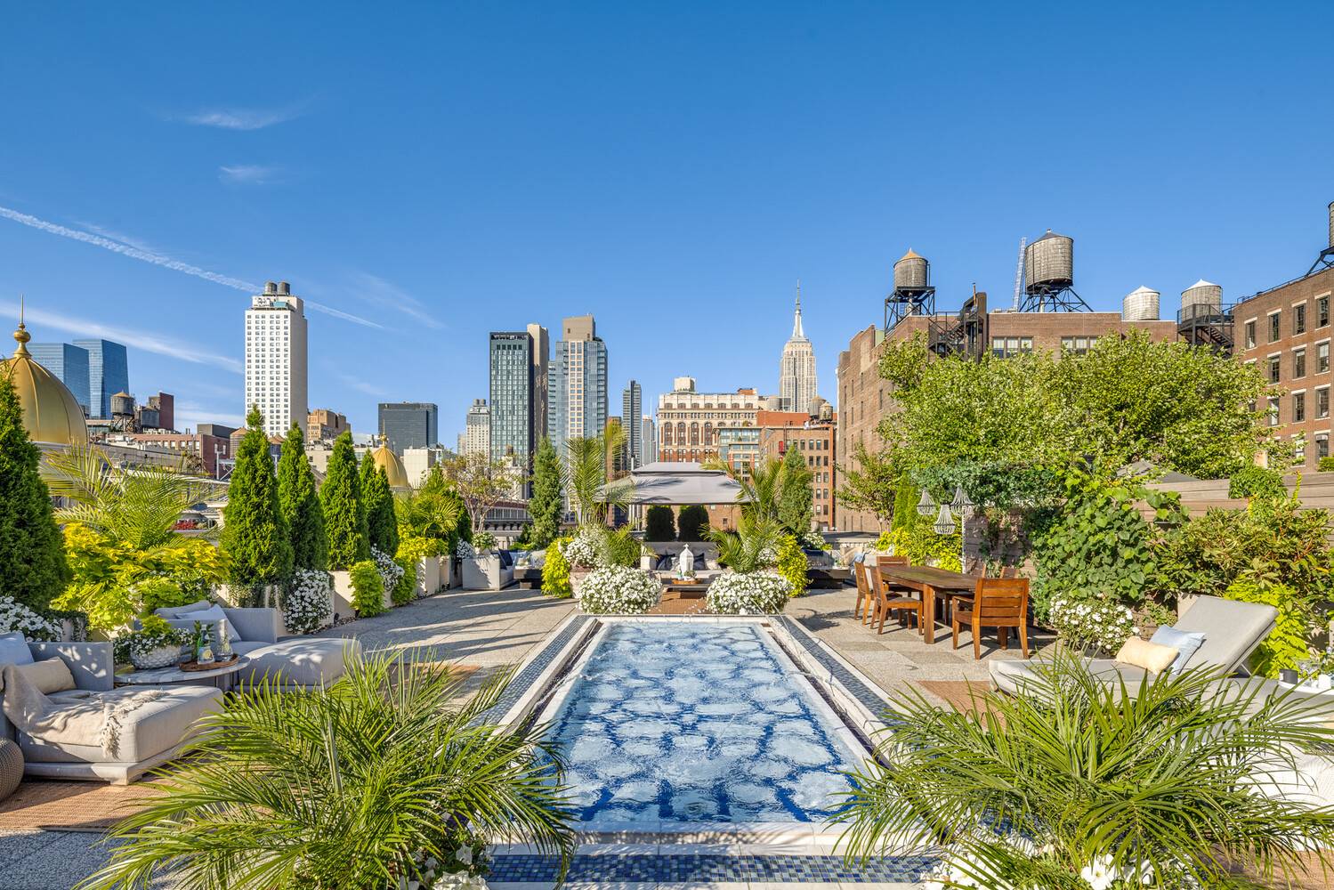 AN EKLUNDGOMES EXCLUSIVE AT DOUGLAS ELLIMAN.