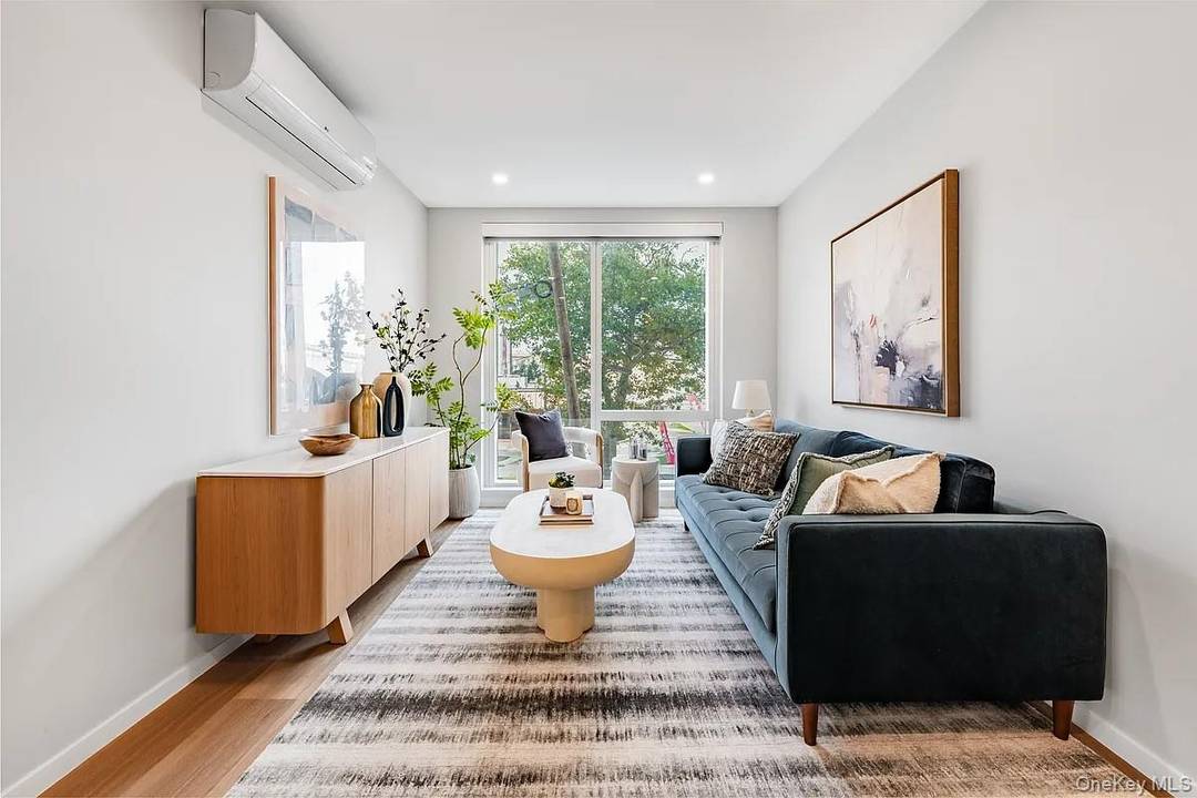 Welcome to Sunnyside Arcadia, a brand new luxury development in the heart of Sunnyside, Queens.