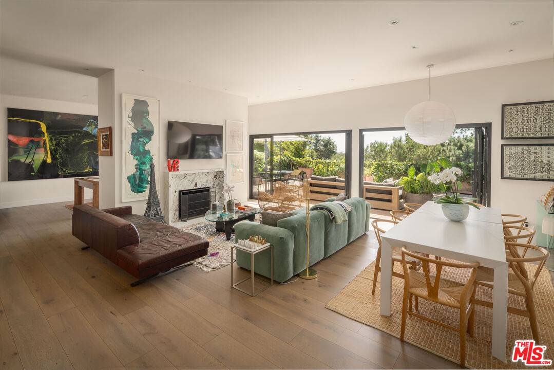 391  N Saltair Ave 4BR Brentwood La