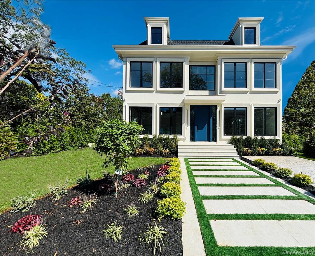 Distinguished New Construction in the Coveted Tree Streets of Woodmere Introducing a rare opportunity to own a masterfully crafted residence in one of Woodmere s most sought after enclaves.