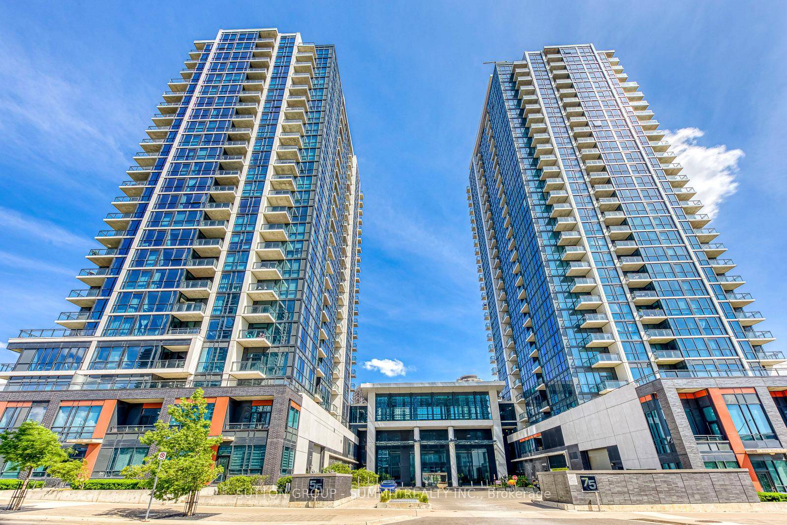 Congratulations ! Amongst all the units available for sale in Mississauga, you just found one of the best !
