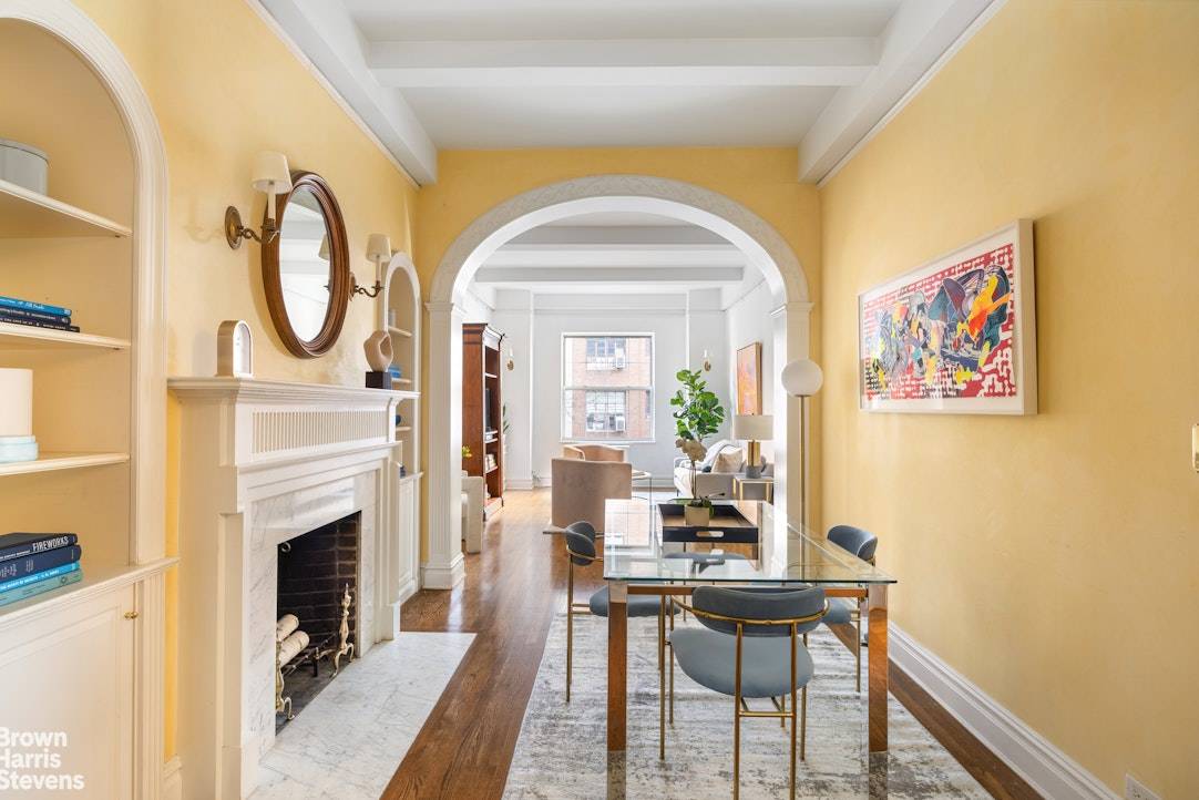 Unique 3 Bedroom Pre War COOP in Carnegie Hill 1349 Lexington Avenue, Apartment 2F A spacious and meticulously designed 3 bedroom, 2 bath in the coveted Carnegie Hill blends elegance, ...