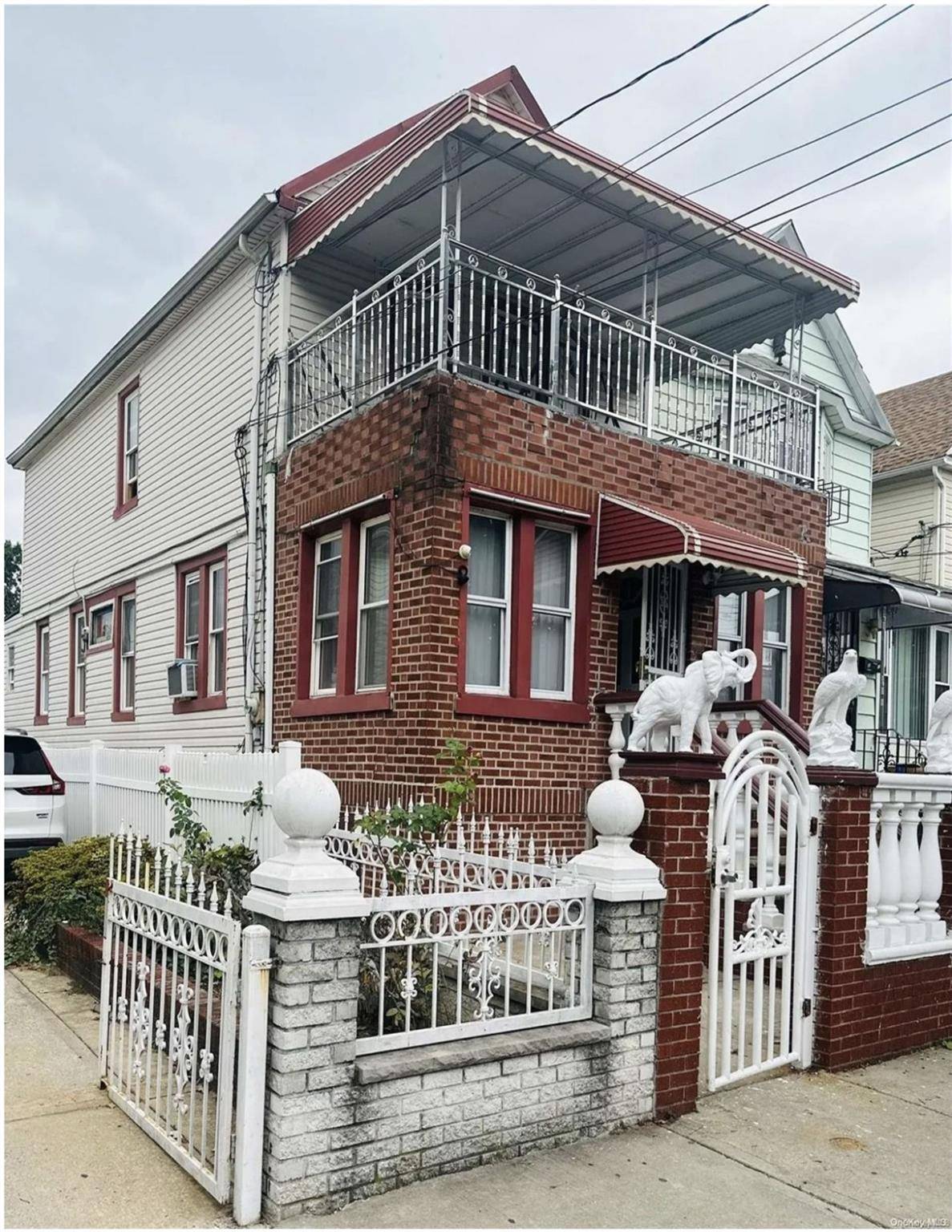 This beautifully maintained single family residence offers the perfect blend of comfort, style, and functionality.