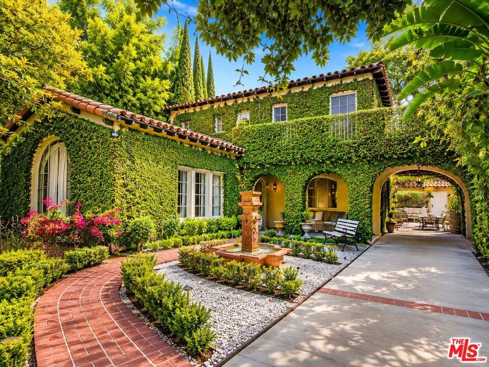 634  N Highland Ave 3BR Hancock Park La