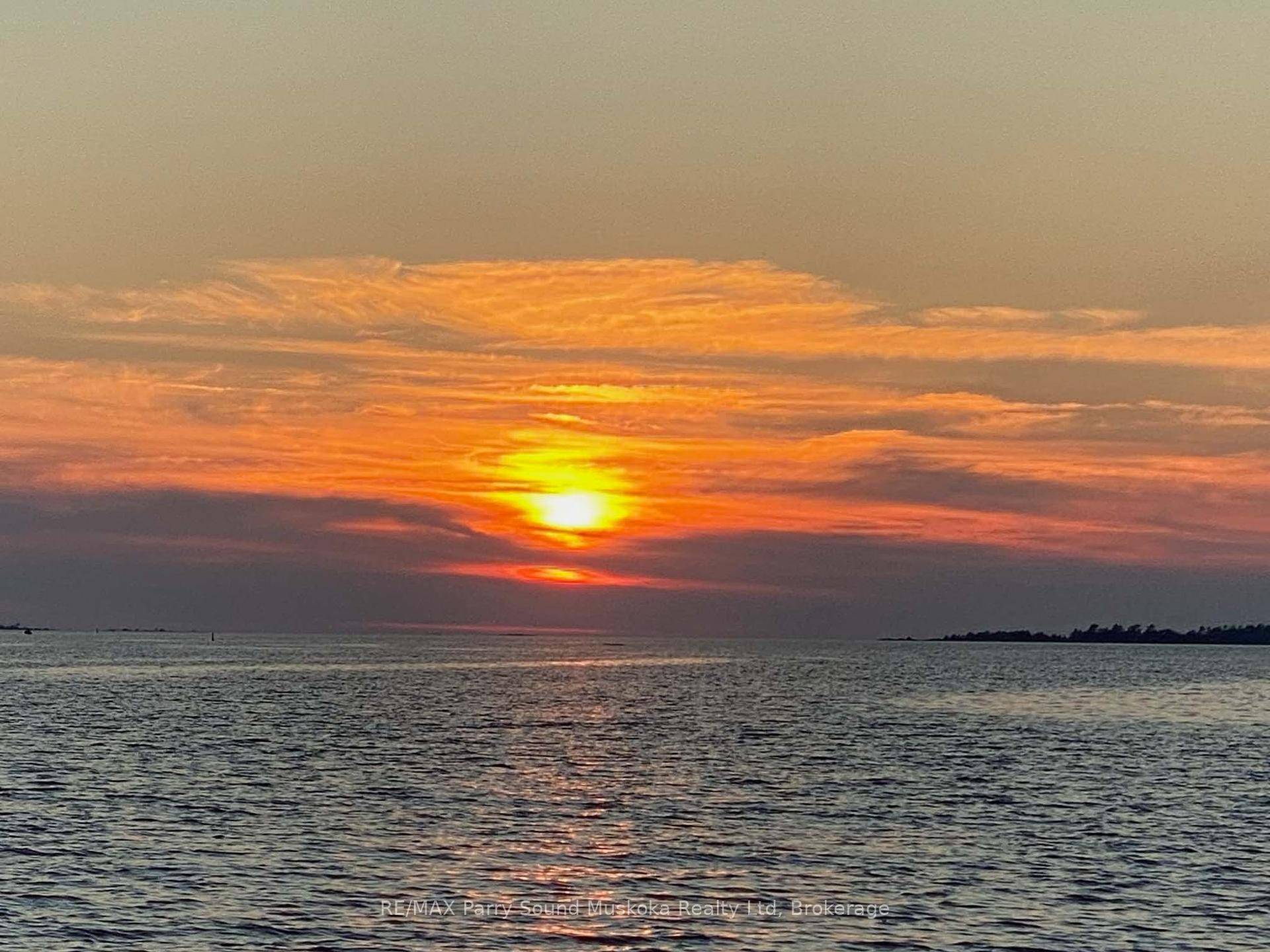AFFORDABLE DRIVE TO GEORGIAN BAY FISHERMAN'S PARADISE !