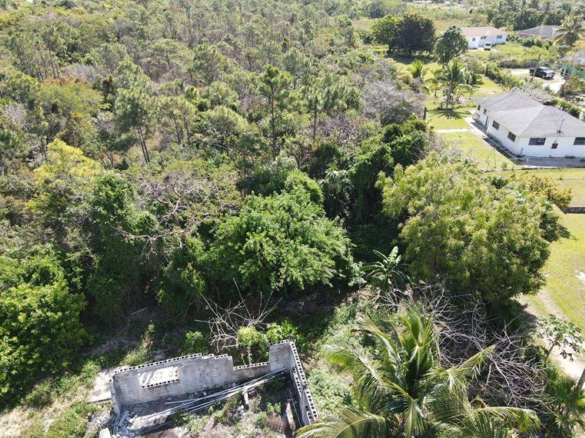 BACARDI ROAD Land New-Providence