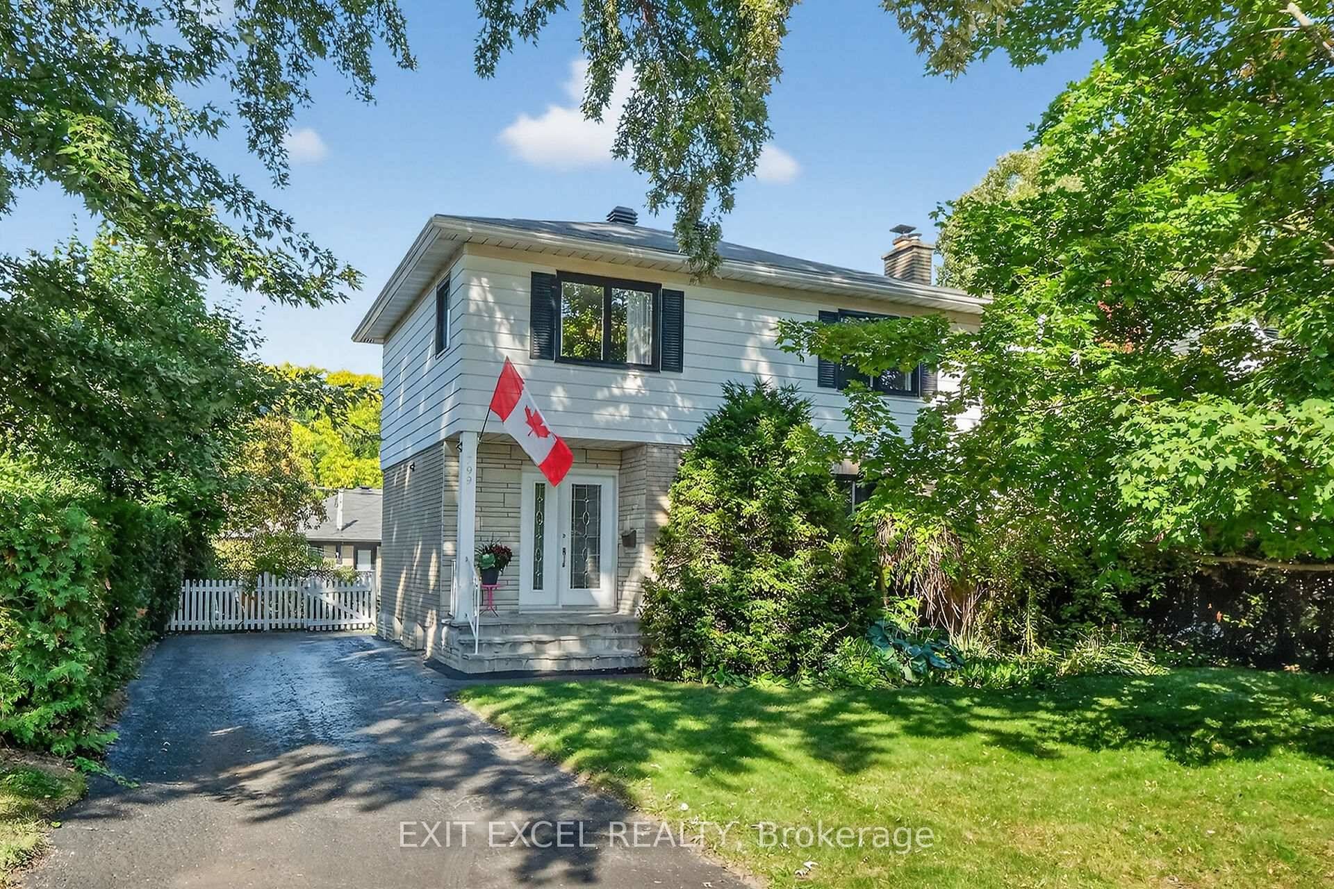 Welcome to this charming 3 bedroom, 2 bathroom detached home, ideally situated on a quiet, tree lined, family friendly street in sought after Elmvale Acres.