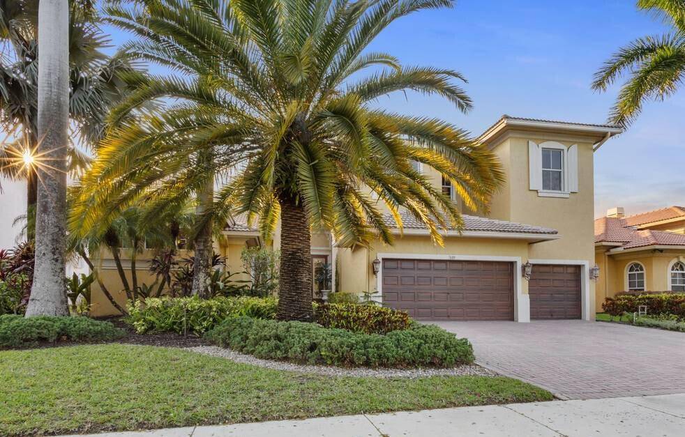 Beautiful spacious 6 beds, 5 baths, theater, office, loft, 3 car garage home in desirable Heron Bay.