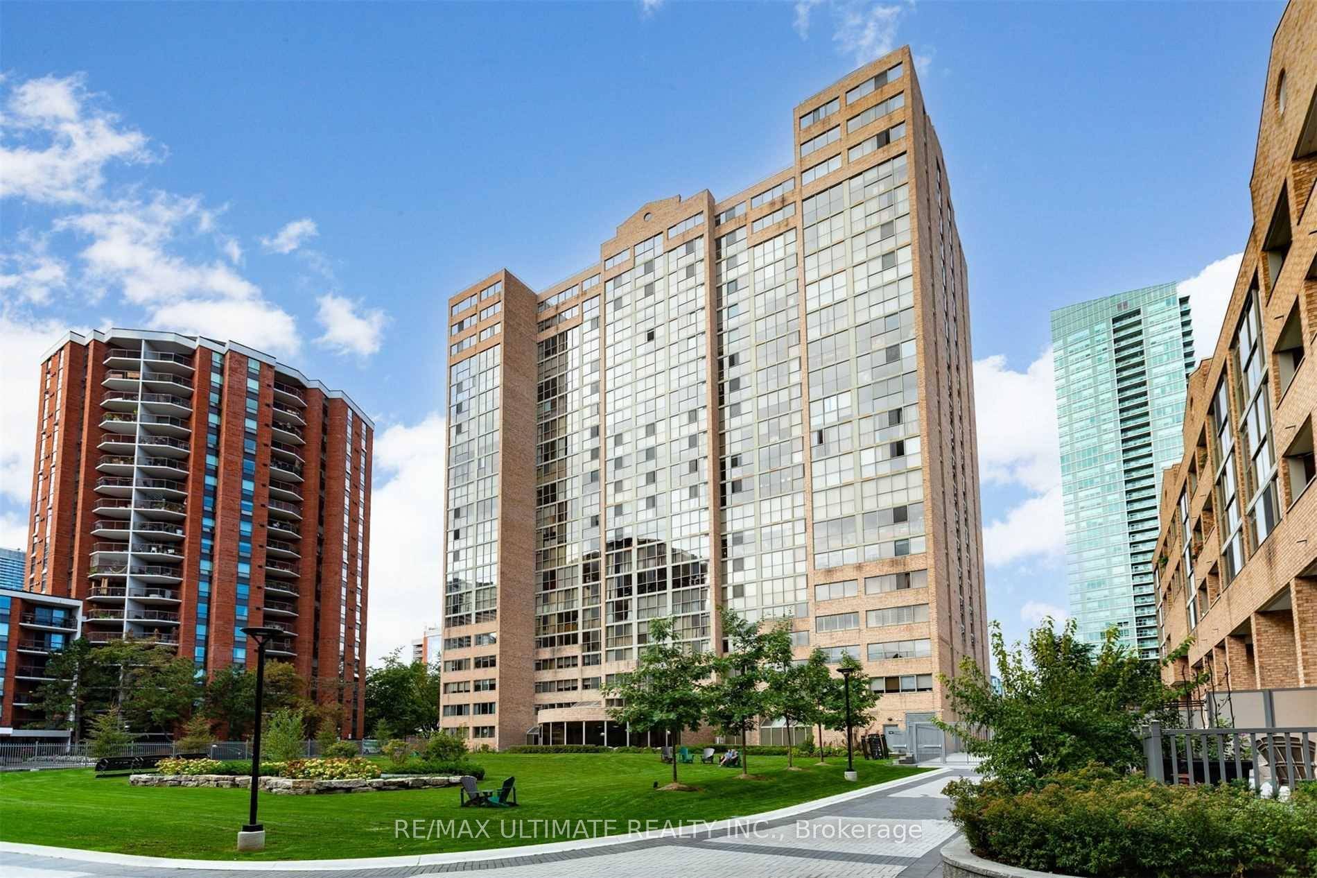 Step into this fantastic, south facing condo flooded with natural light from floor to ceiling windows.