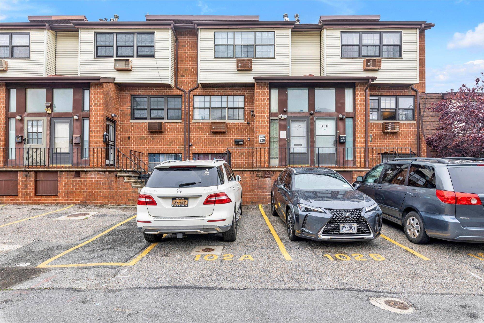 Beautifully renovated 1 bedroom, 1 bath Riverview Condominium located on the first floor that includes a private backyard and an assigned parking spot.