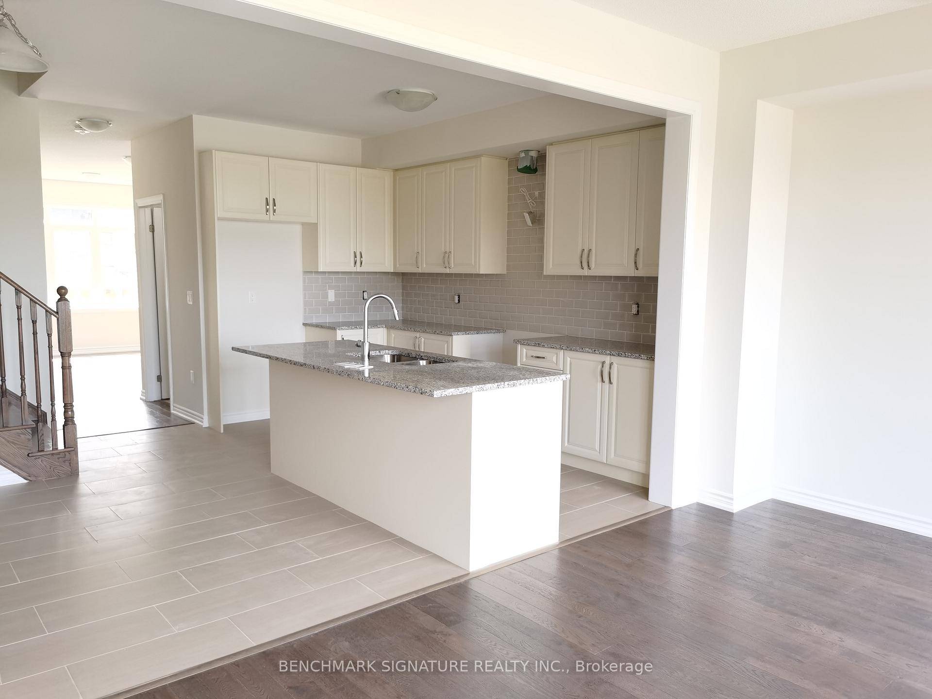 Stunning Spacious Townhouse With Pond View In Demanding Woodbine Elgin Mills.