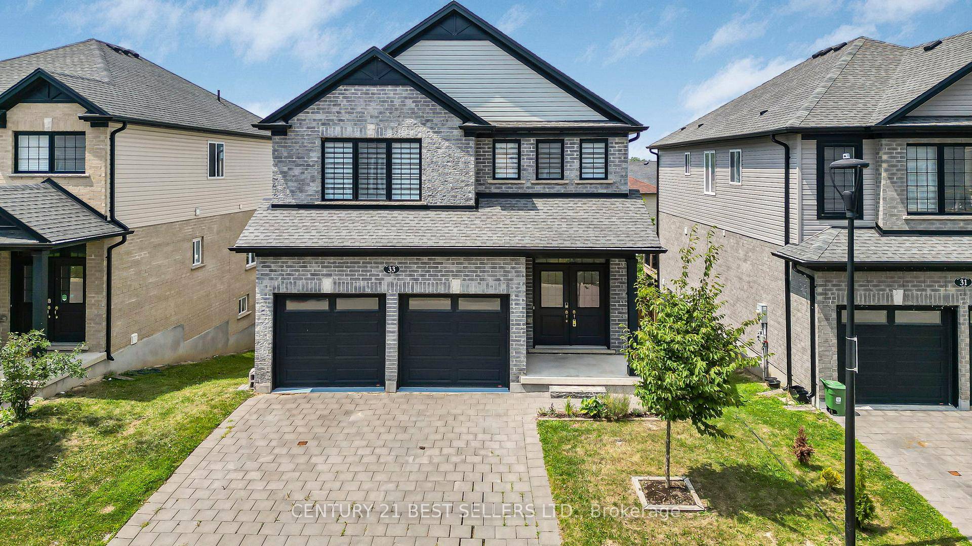 Step into modern comfort and style in this beautifully updated home nestled in the desirable Victoria on the River community.