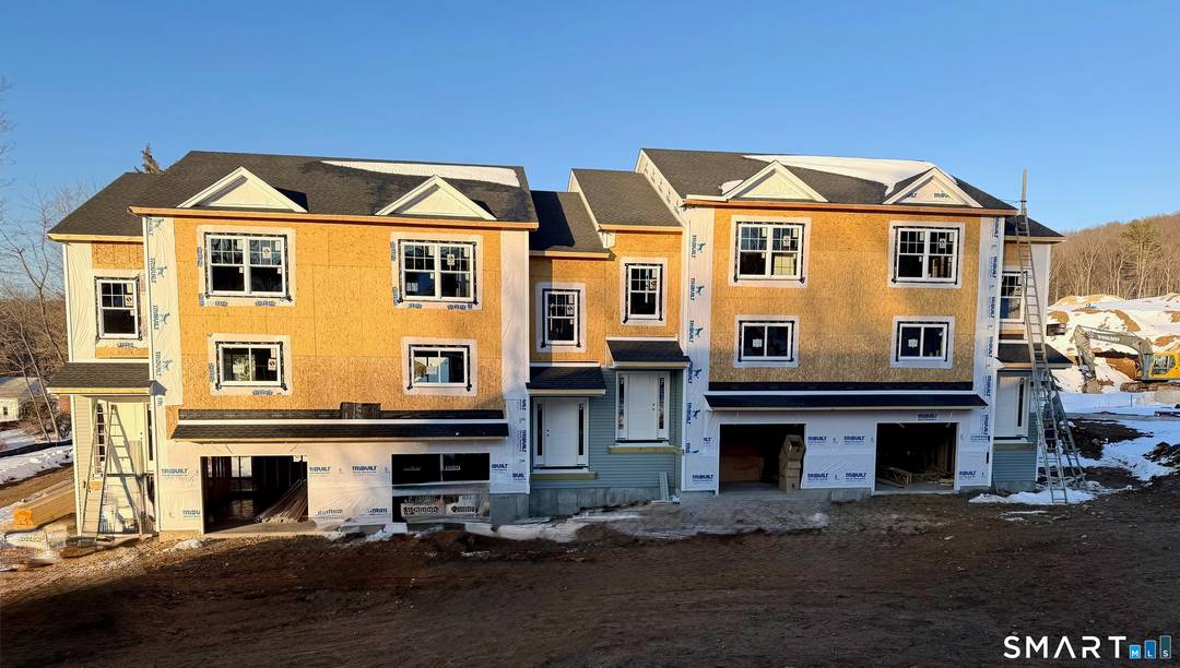 This impeccably built, soon to be completed 2 Bed 2.