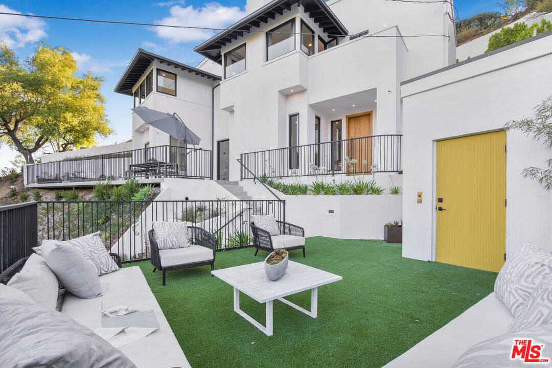 3101 Belden Dr 3BR Hollywood Hills East La