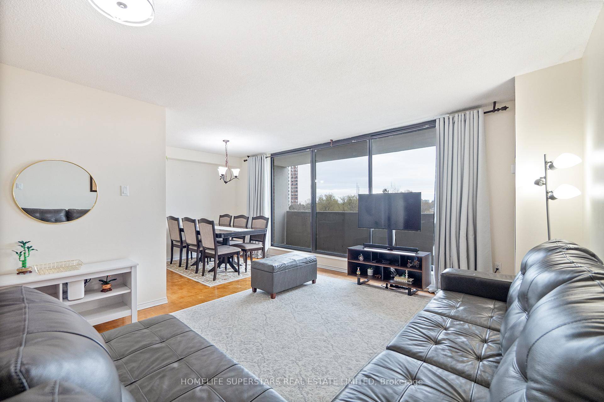 Welcome to 301 Prudential Dr 409 !
