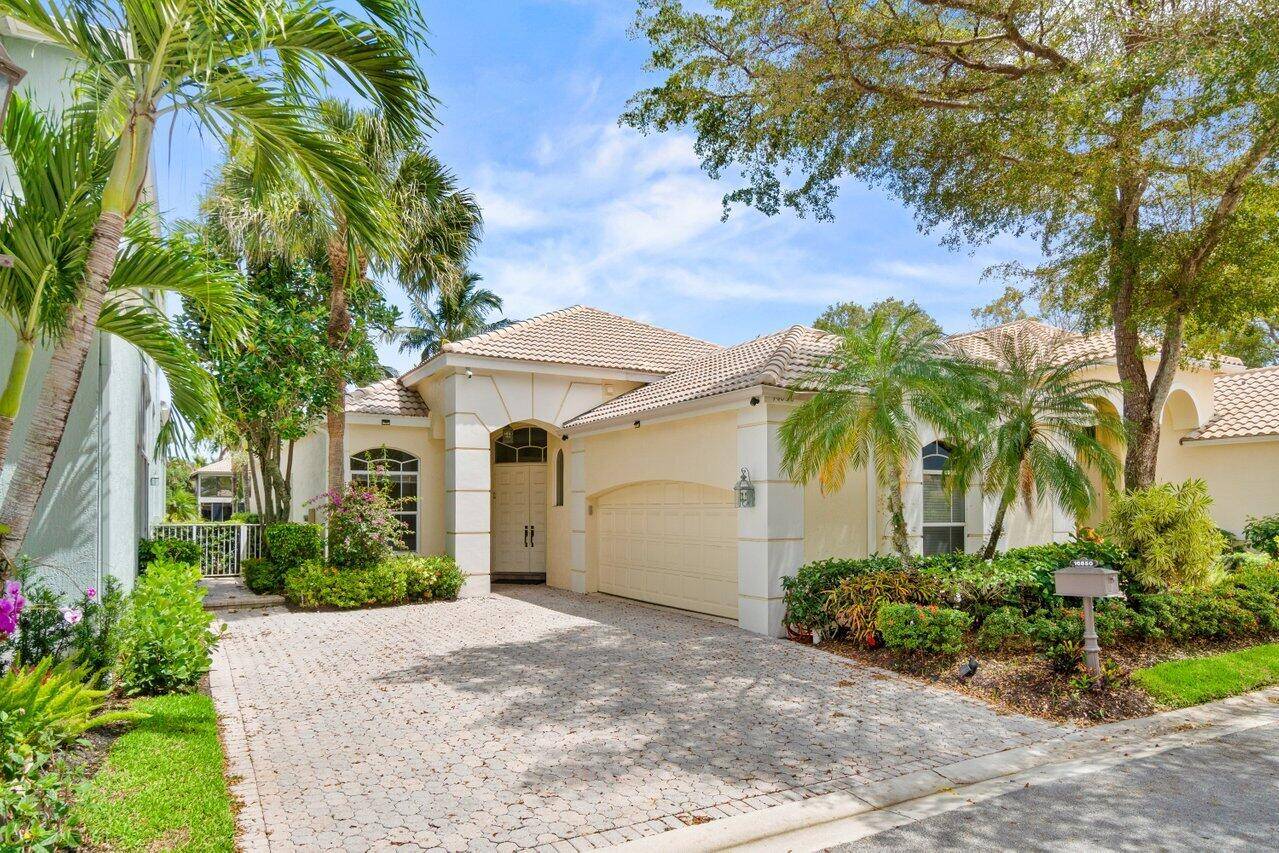 Spend your summer in this beautifully maintained one story, 3 bedroom, 3 bath home with stunning lake views, located in the Knightsbridge subdivision of The Polo Club.