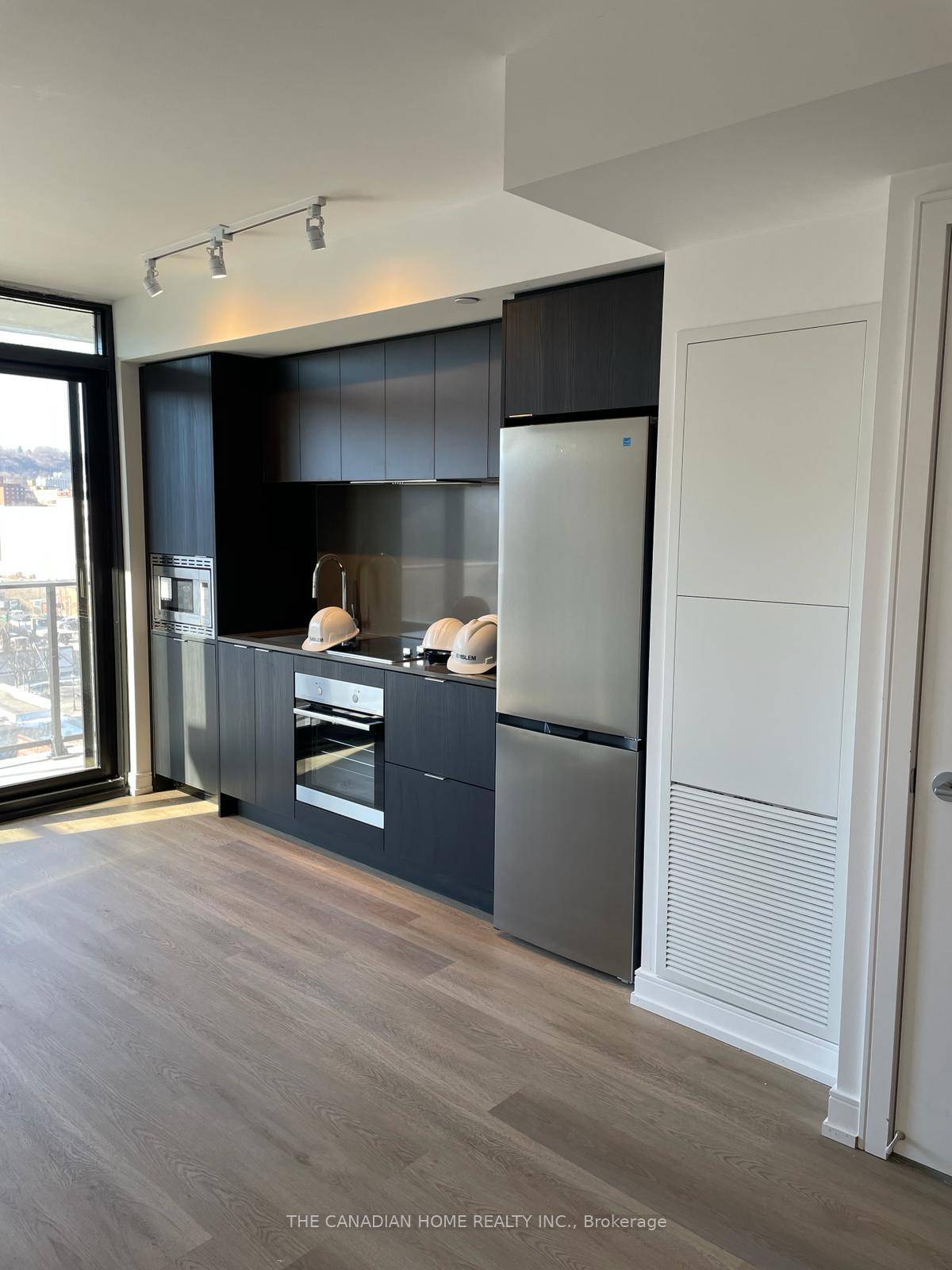 Modern 1 Bedroom Apartment for Lease in the Heart of Downtown Hamilton Prime Location Walk Score 90 1 Year New Building Welcome to urban living at its best !