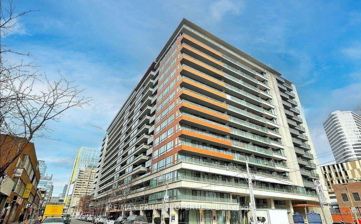 Welcome to 111 Elizabeth Street the heart of downtown Toronto living !
