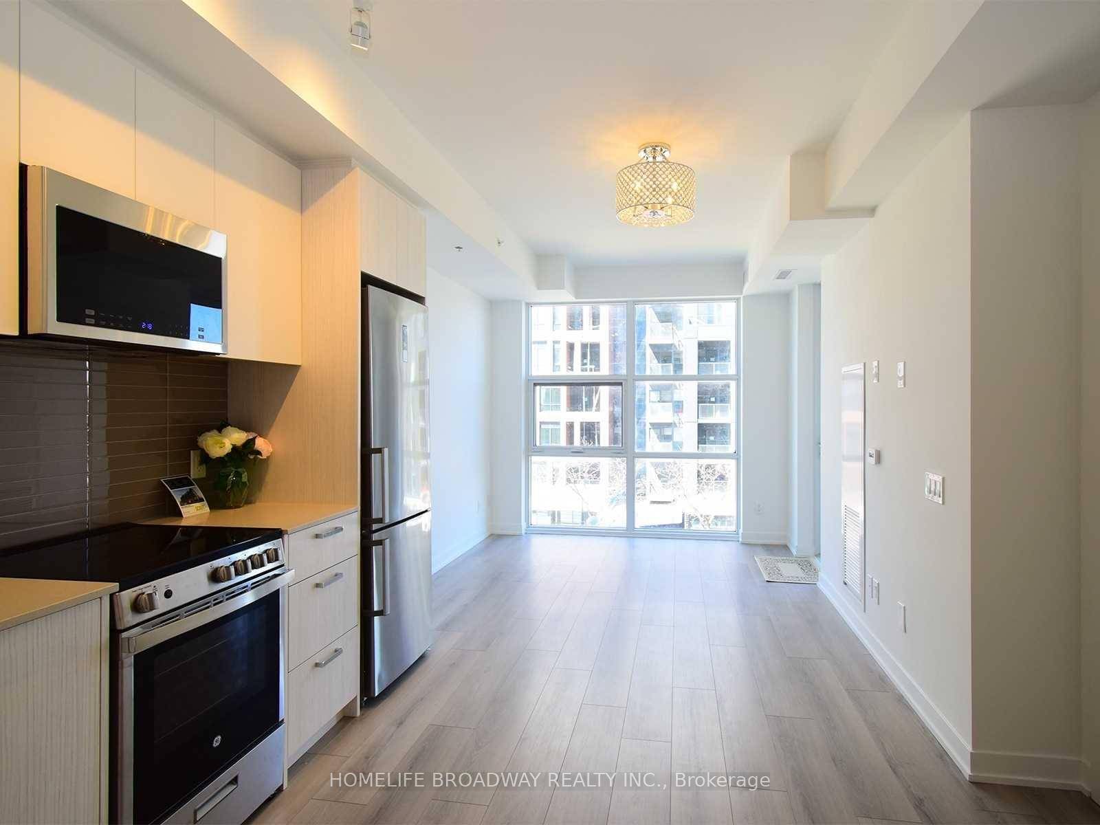 This One Bedroom Plus Den Suite Offers A Sun Filled Living Area W Floor To Ceiling Windows amp ; 9 Ft Smooth Ceiling.
