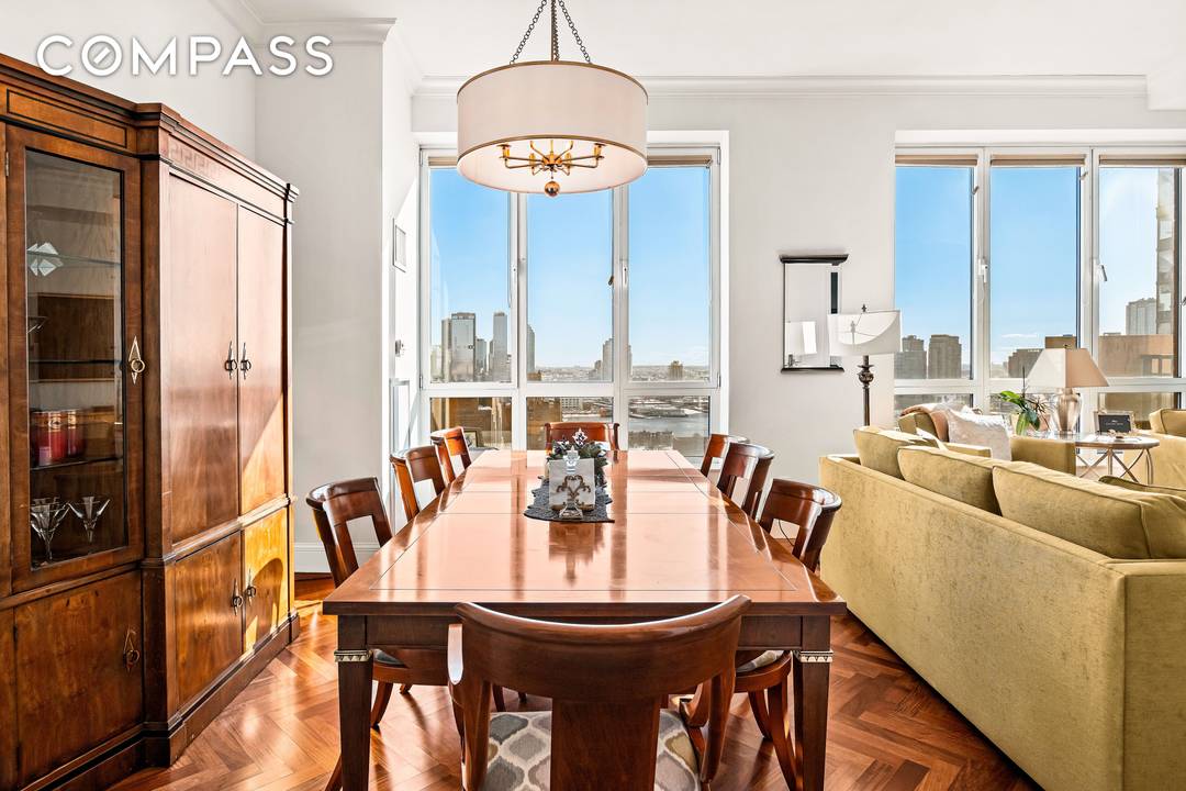 Rediscover a classic Penthouse 7A is a gracious, sun washed residence that offers both dramatic scale and effortless livability.