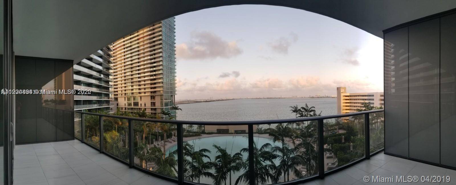 Spectacular bay view 2 bedrooms unit at Gran Paraiso Luxury Building.