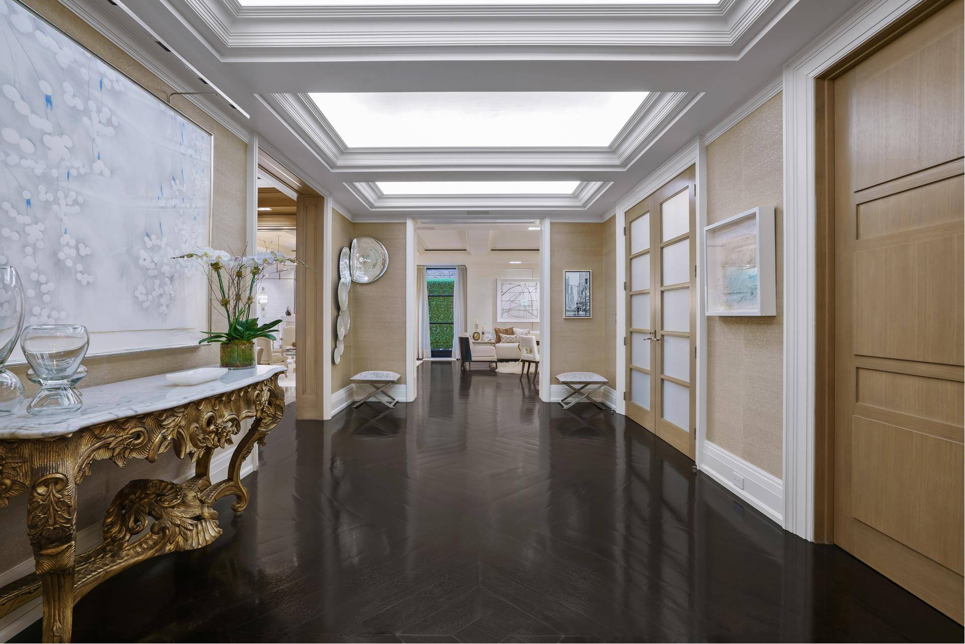 625 Park Avenue, located on 65th Street, is one of Manhattan's most prominent prewar coops with full white glove services.