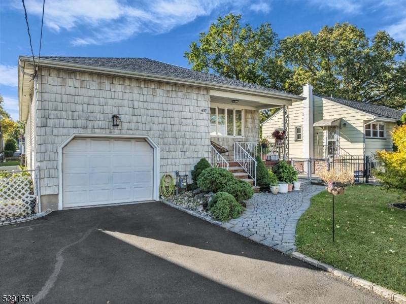 This beautifully updated 3 bedroom, 2 bathroom home combines modern style with everyday comfort !