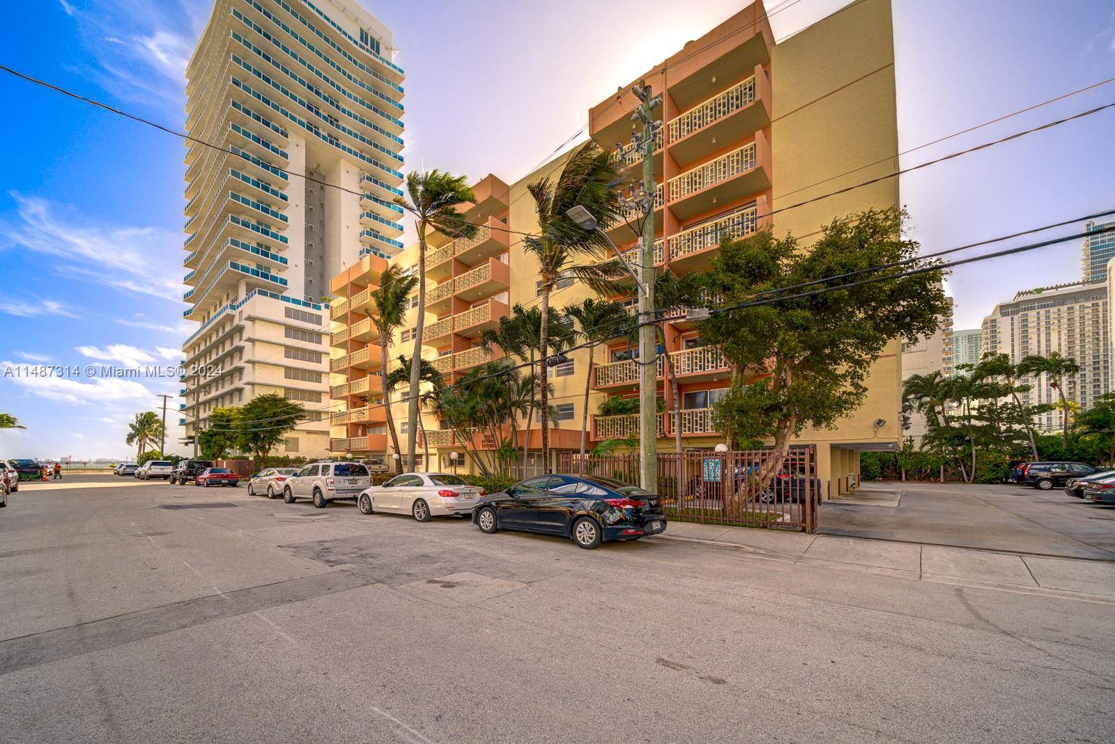 A BEAUTIFUL BOUTIQUE BUILDING IN EDGEWATER.
